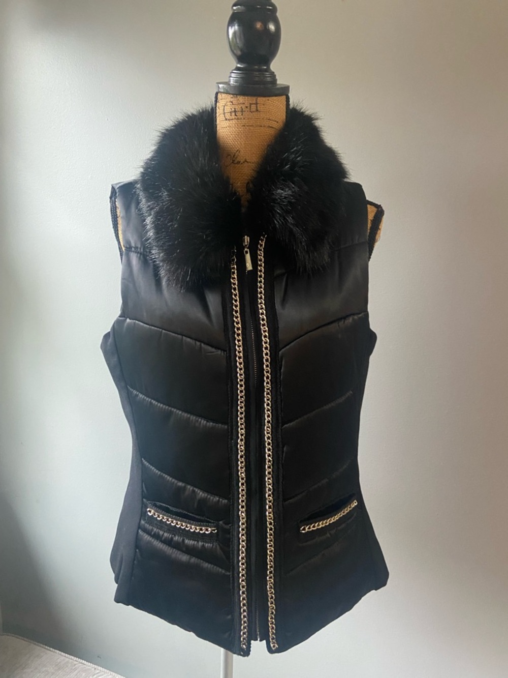 White House Black Market Sz L Black Faux Fur Collar Quilted Vest with Chain Trim